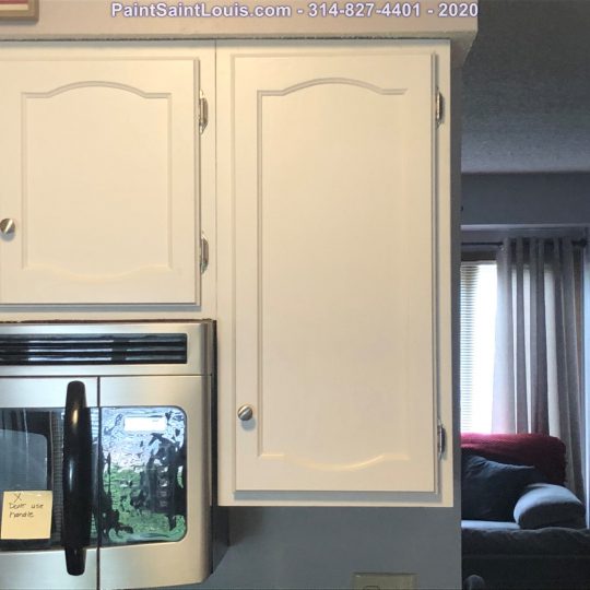 Medium oak to white cabinet transformation - April 2020